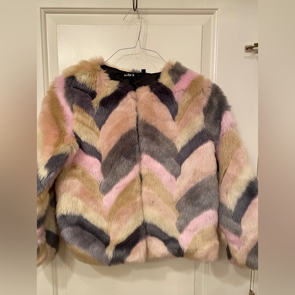 Kidpic Super Cute Fun Fur Jacket - Picture 2 of 7